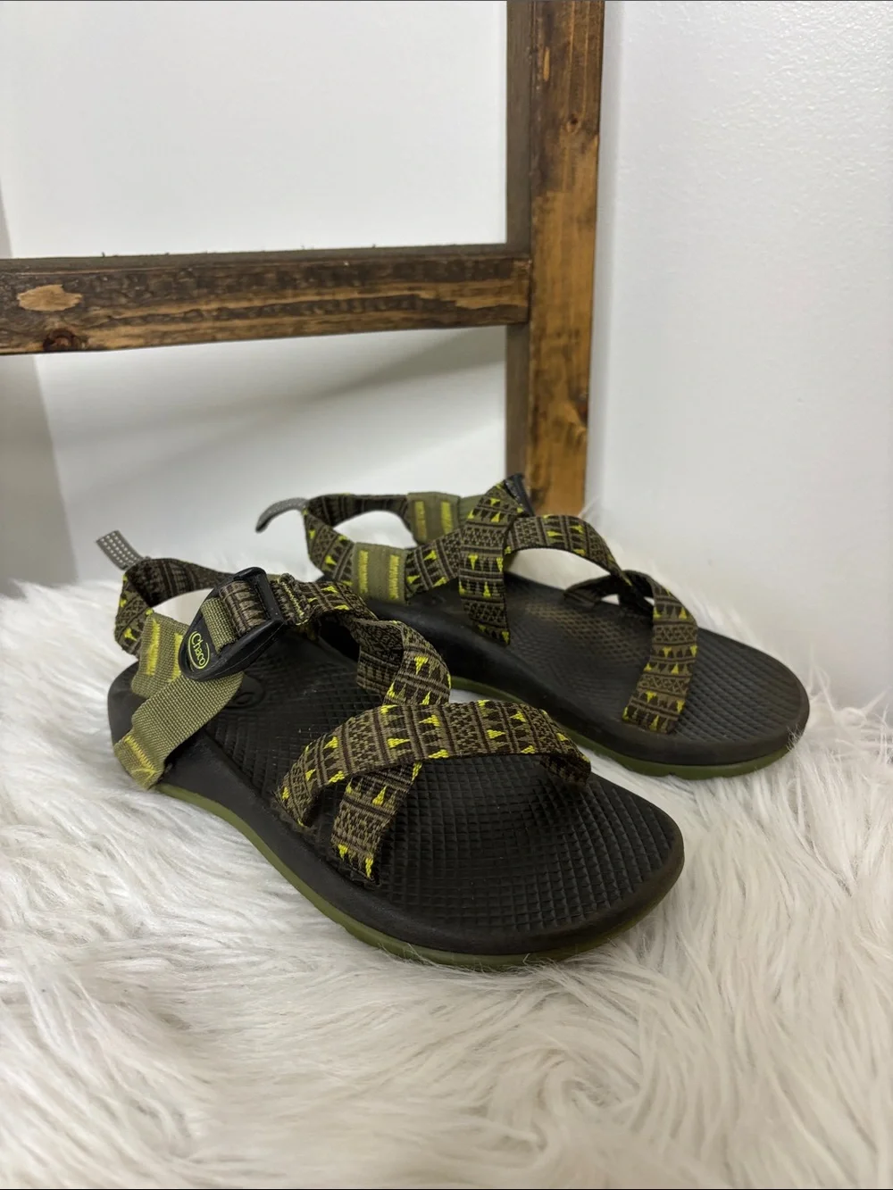Chaco Kids Sandals in Olive and Yellow Strap Pattern Size 2